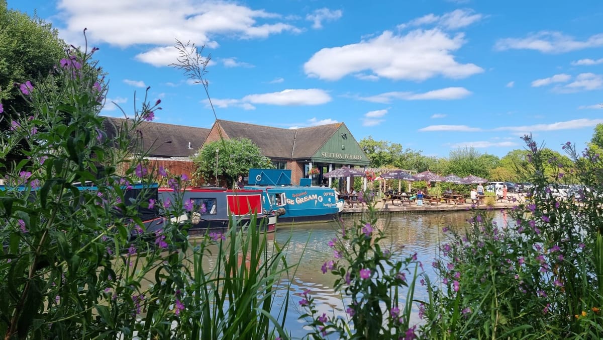 Canalside Homes for Sale from £0 to £159k