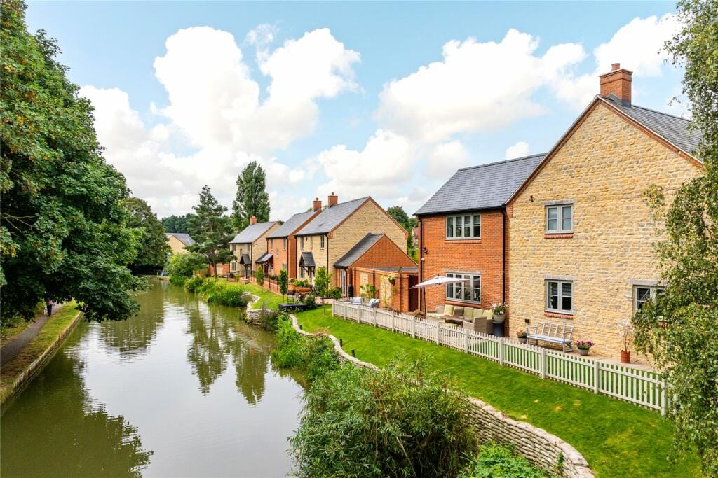 Canalside Homes for Sale from 700k upwards