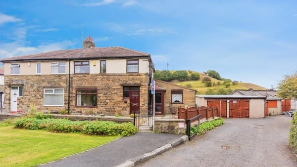 £370,000