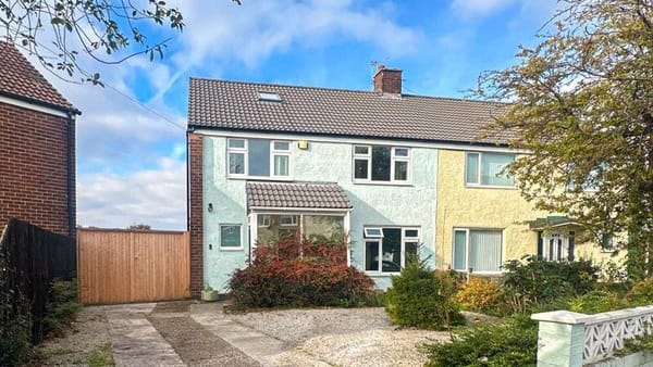£220,000