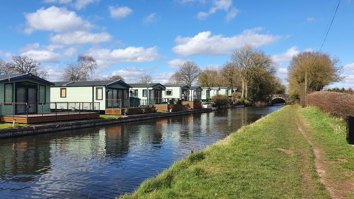 Canalside Parks - Static Caravans and Lodges